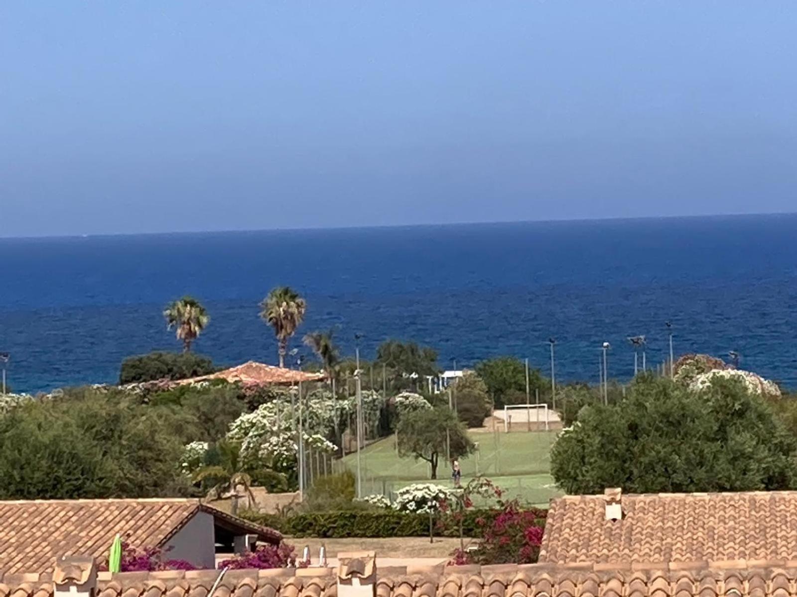 Abba Sixty - View, Pool & Parking - 200mt Sea Holiday home *
